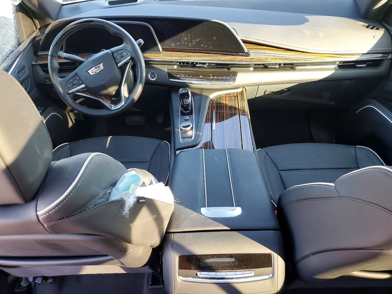 2024 CADILLAC ESCALADE PREMIUM LUXURY photo 8