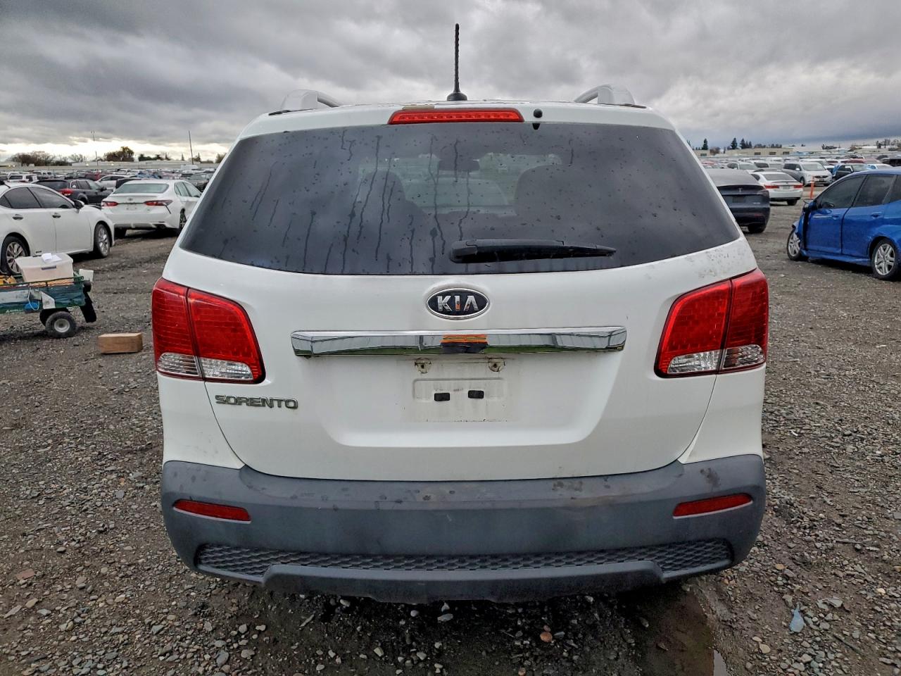 2013 KIA SORENTO photo 6