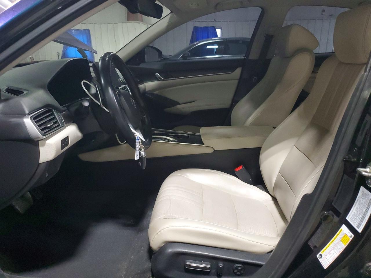 2018 HONDA ACCORD EXL photo 7