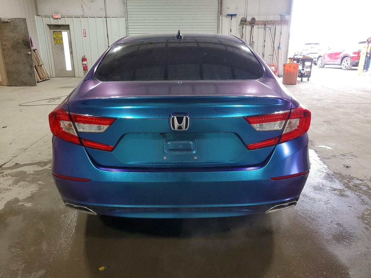 2018 HONDA ACCORD EXL photo 6