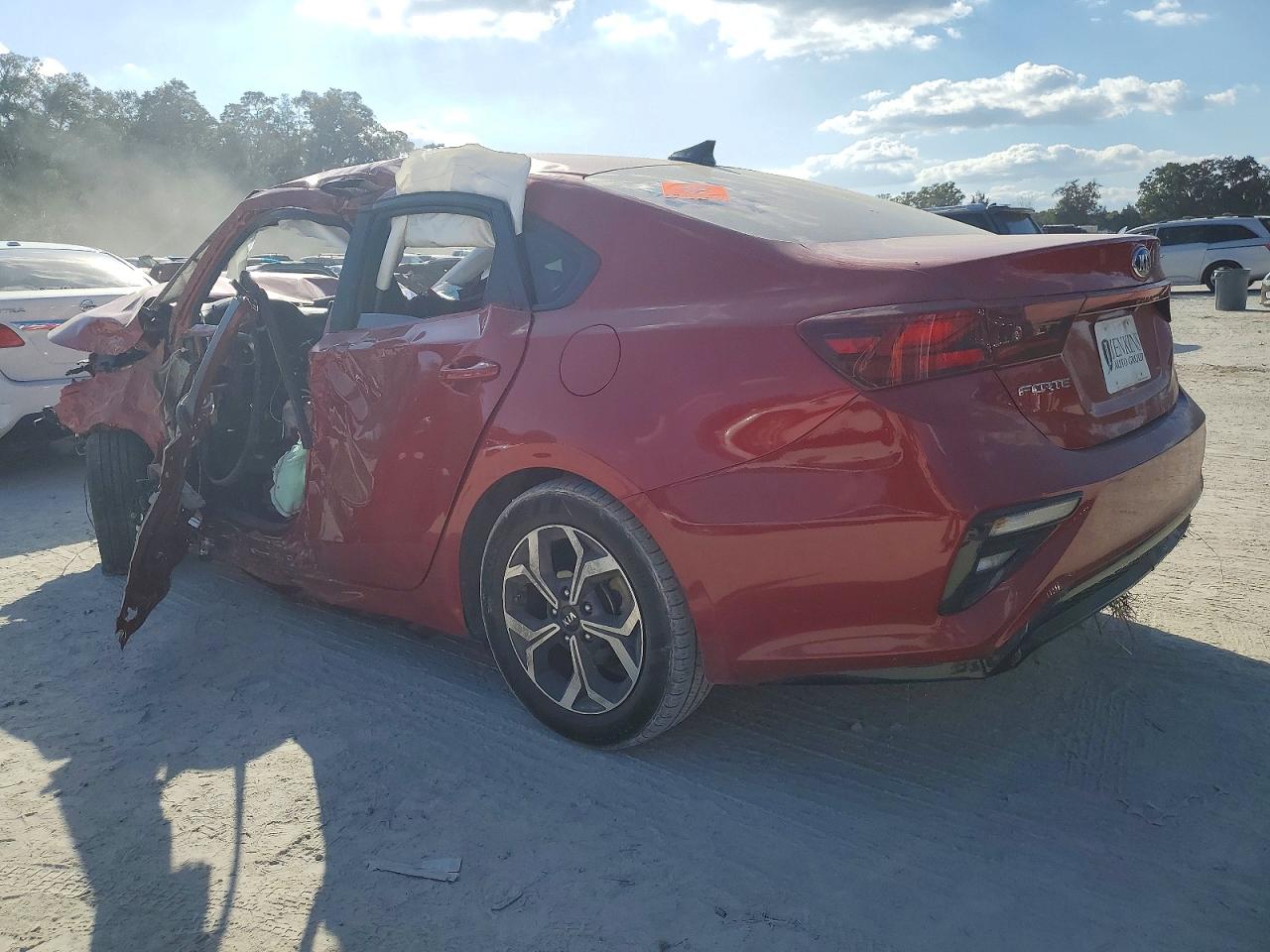2020 KIA FORTE FE photo 2