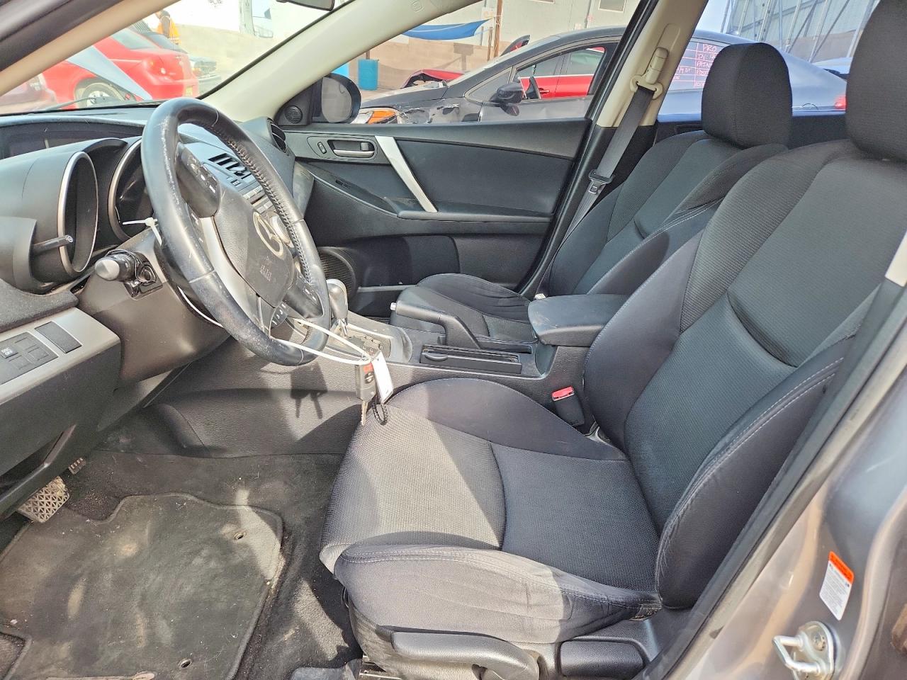 2010 MAZDA 3 S photo 7