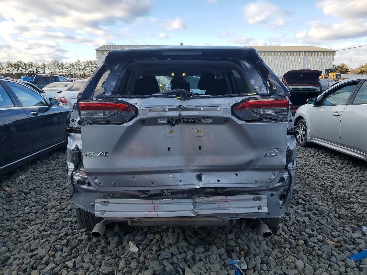 2025 TOYOTA RAV4 LE photo 6