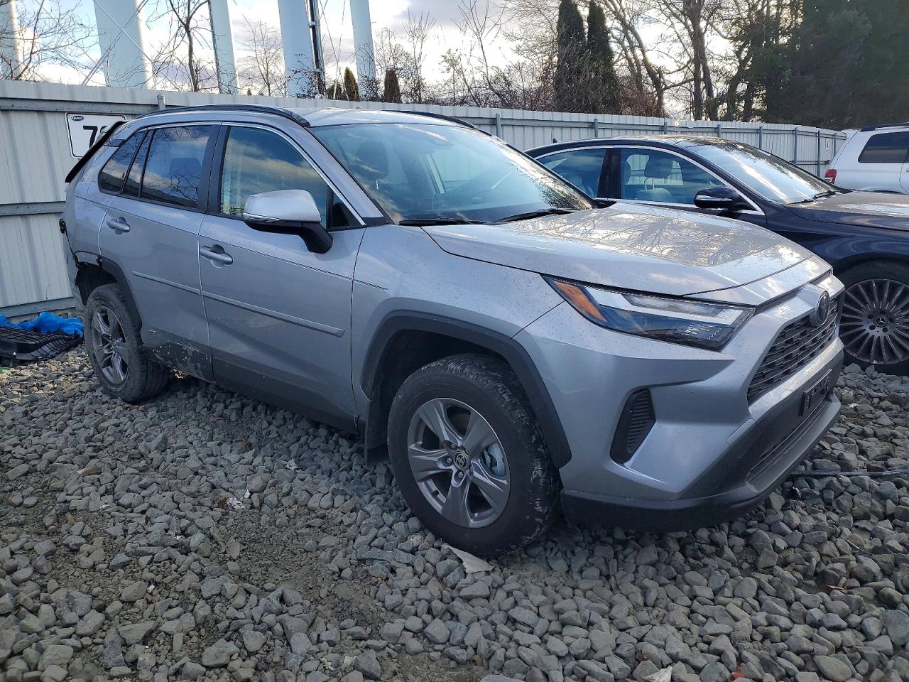 2025 TOYOTA RAV4 LE photo 4