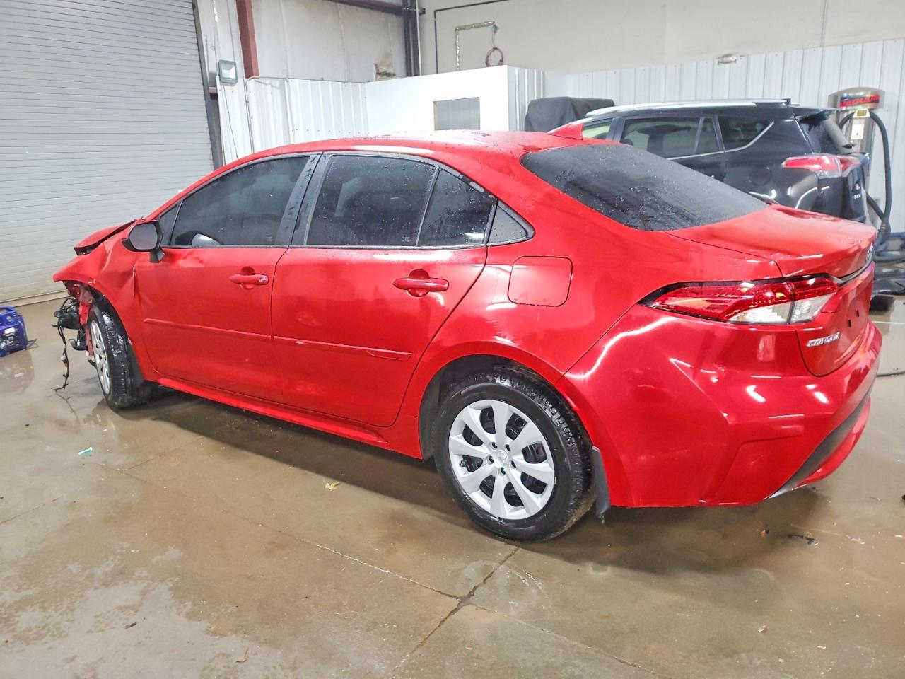 2021 TOYOTA COROLLA LE photo 2