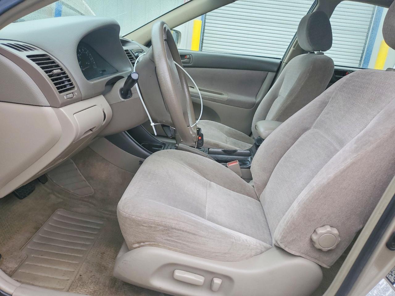 2003 TOYOTA CAMRY LE photo 7
