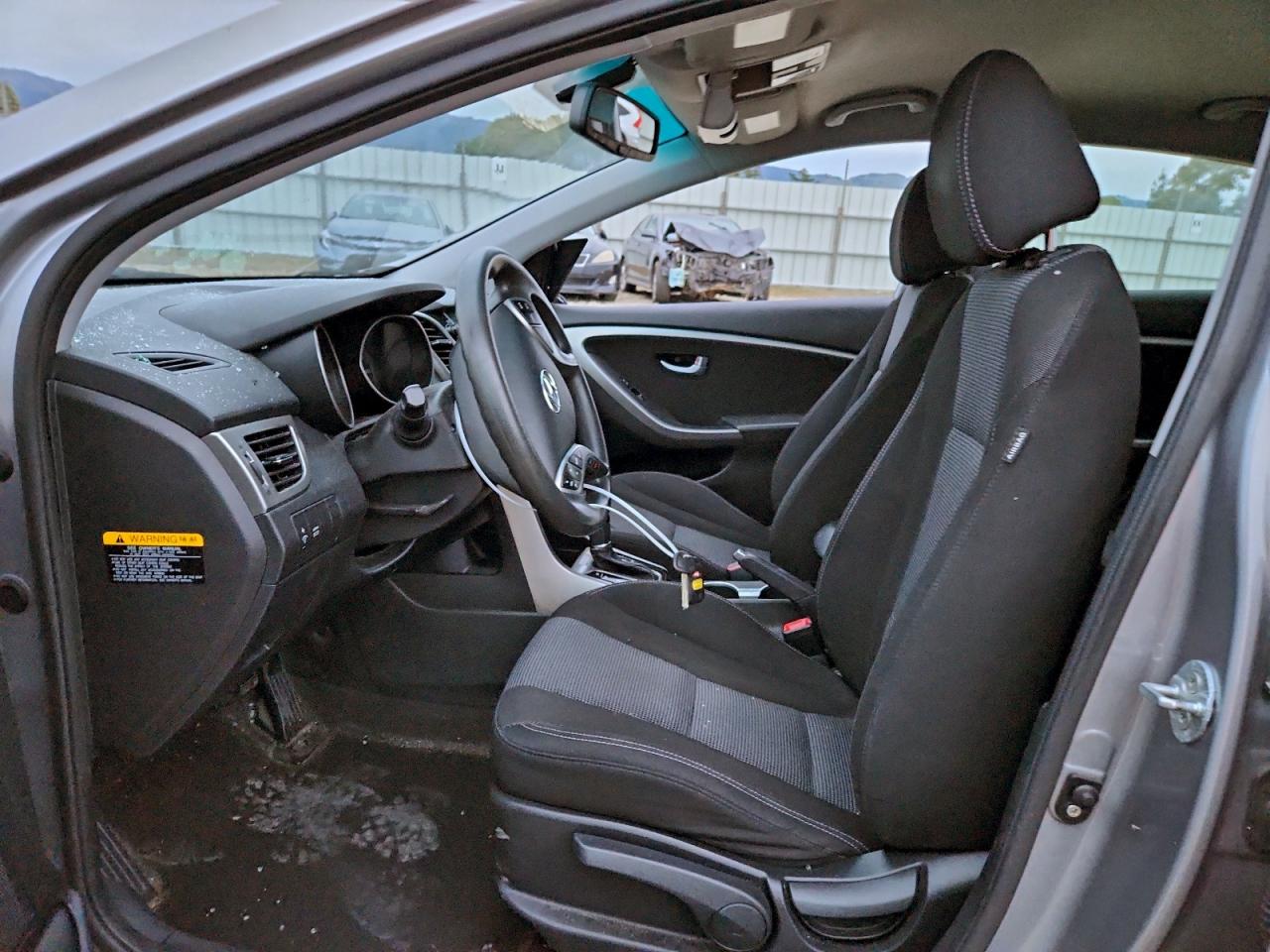 2013 HYUNDAI ELANTRA GT BASE photo 7
