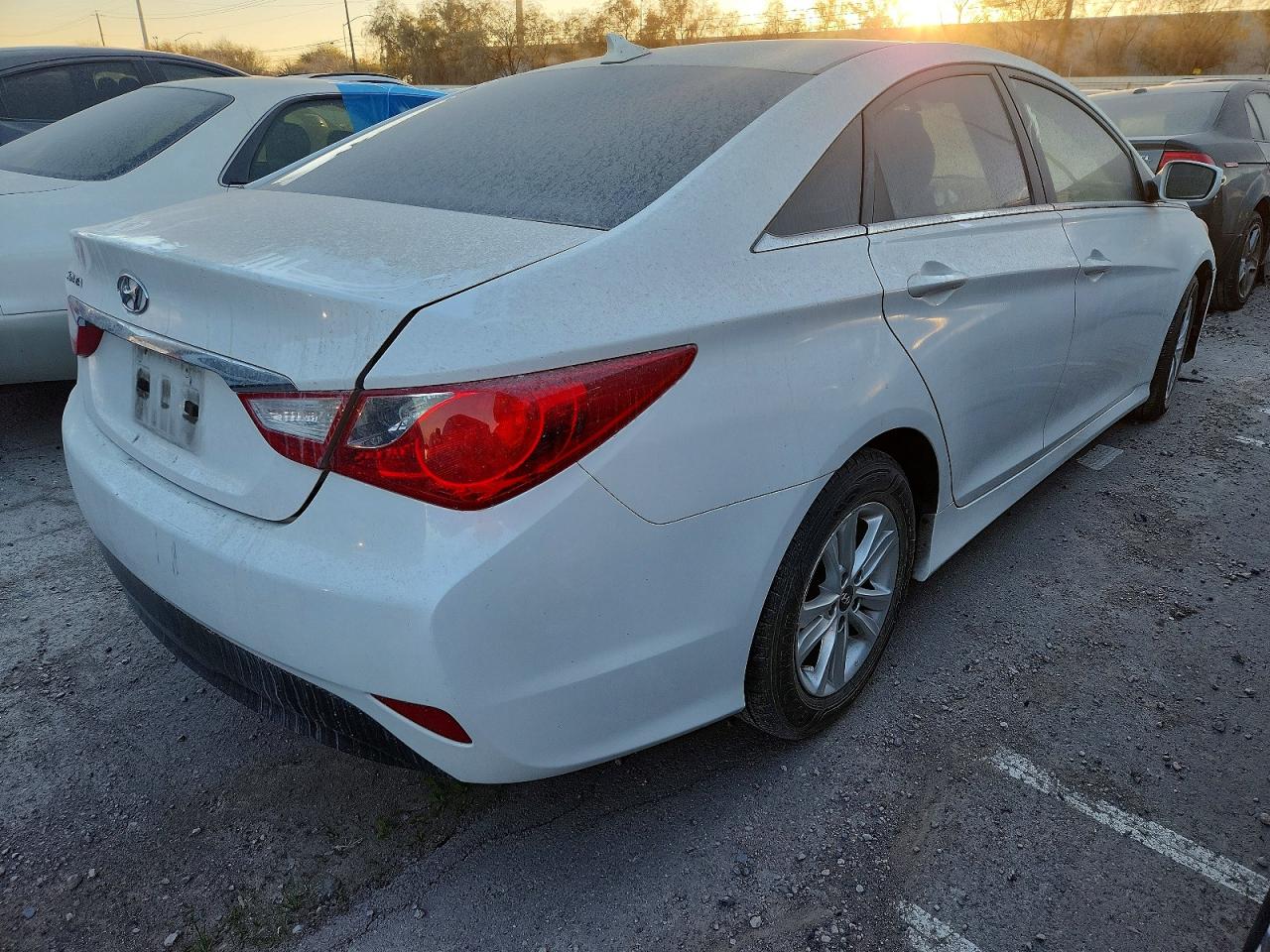 2014 HYUNDAI SONATA GLS photo 3