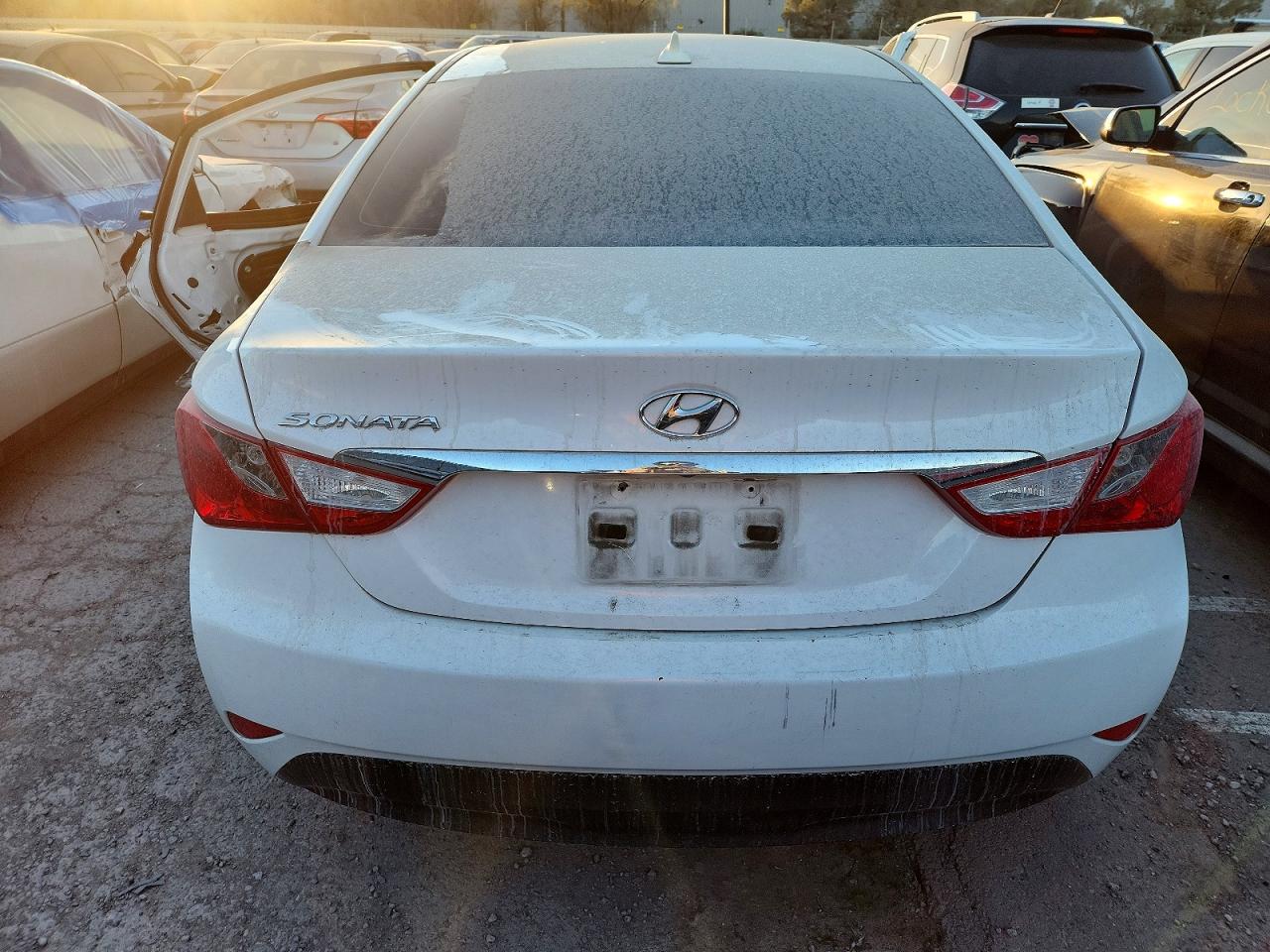 2014 HYUNDAI SONATA GLS photo 6