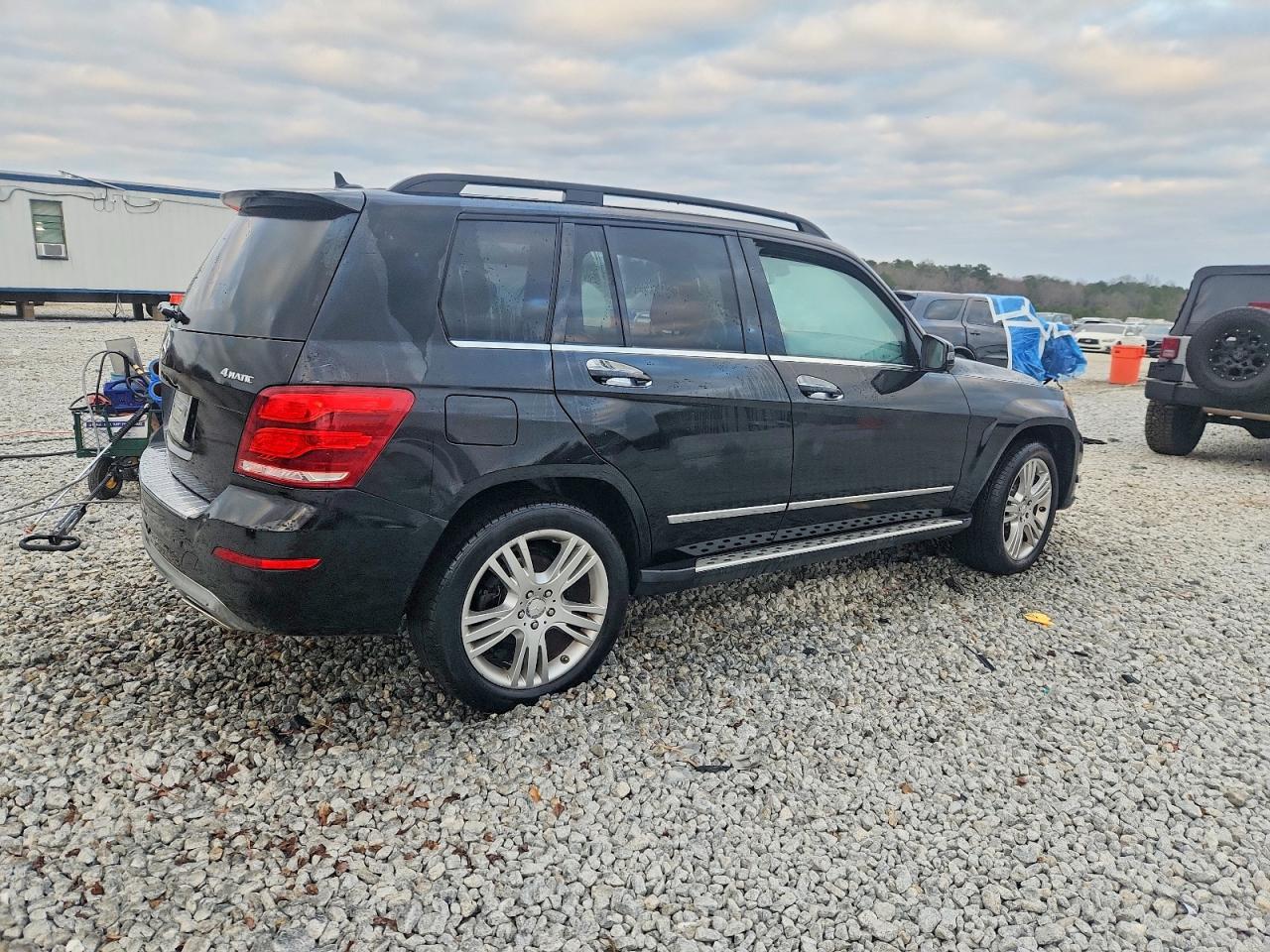 2015 MERCEDES-BENZ GLK 350 4MATIC photo 3