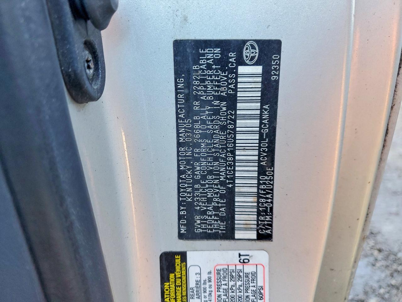 2006 TOYOTA CAMRY SOLARA SE photo 12