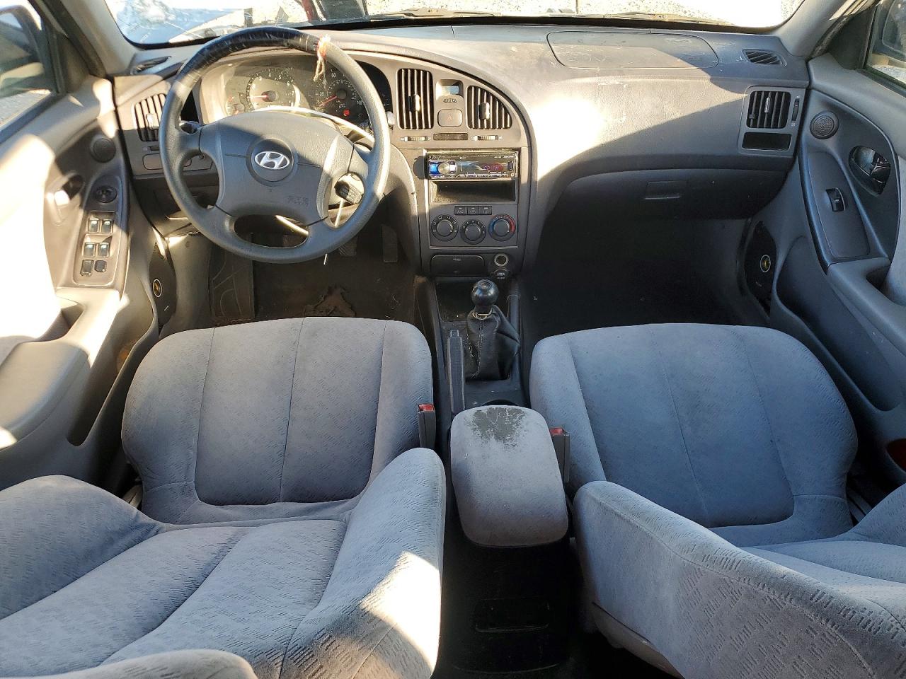 2005 HYUNDAI ELANTRA GLS photo 8