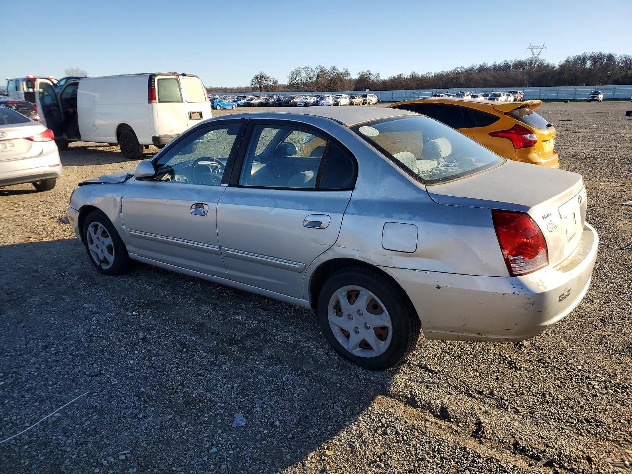 2005 HYUNDAI ELANTRA GLS photo 2