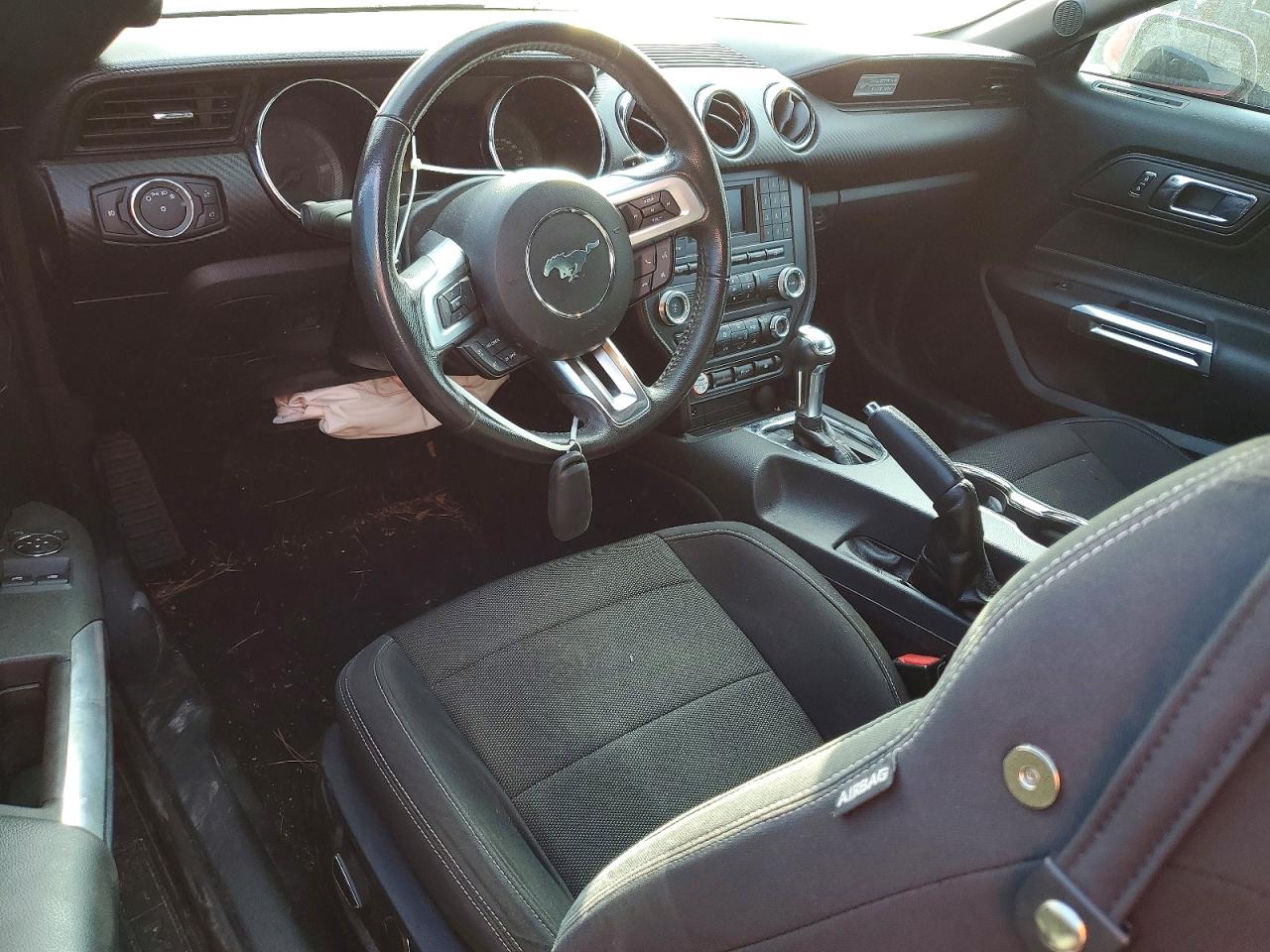 2015 FORD MUSTANG photo 8