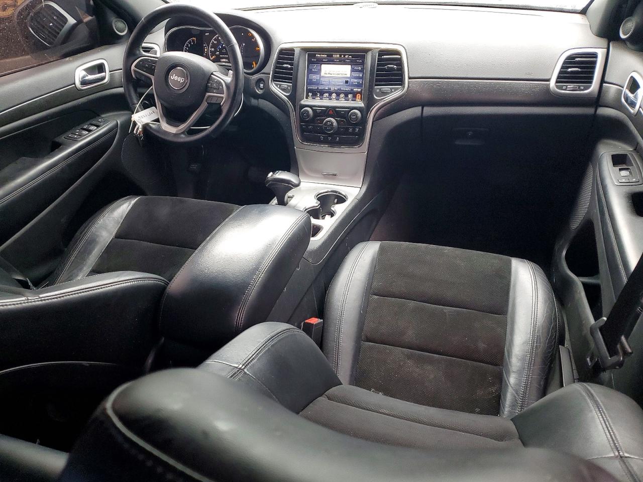 2015 JEEP GRAND CHEROKEE LAREDO photo 8