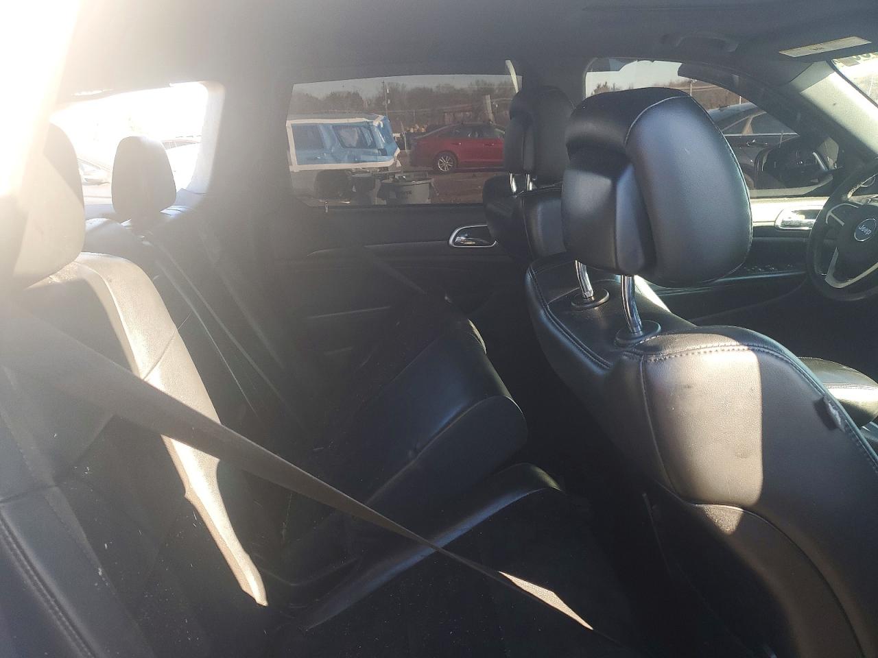 2015 JEEP GRAND CHEROKEE LAREDO photo 11