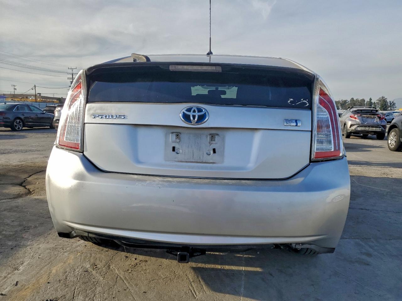 2012 TOYOTA PRIUS photo 6