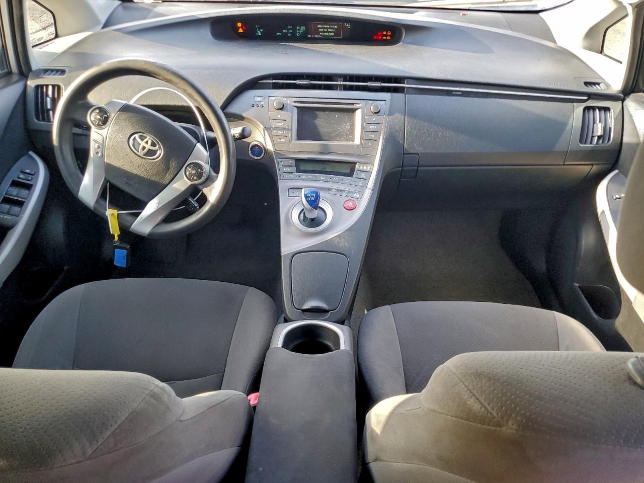 2012 TOYOTA PRIUS photo 8