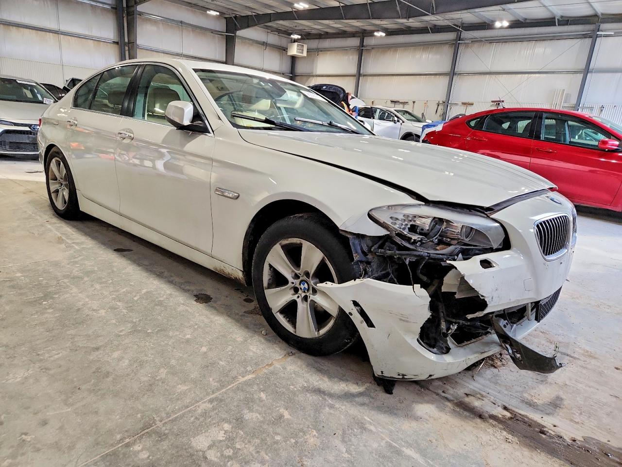2013 BMW 528 XI photo 4