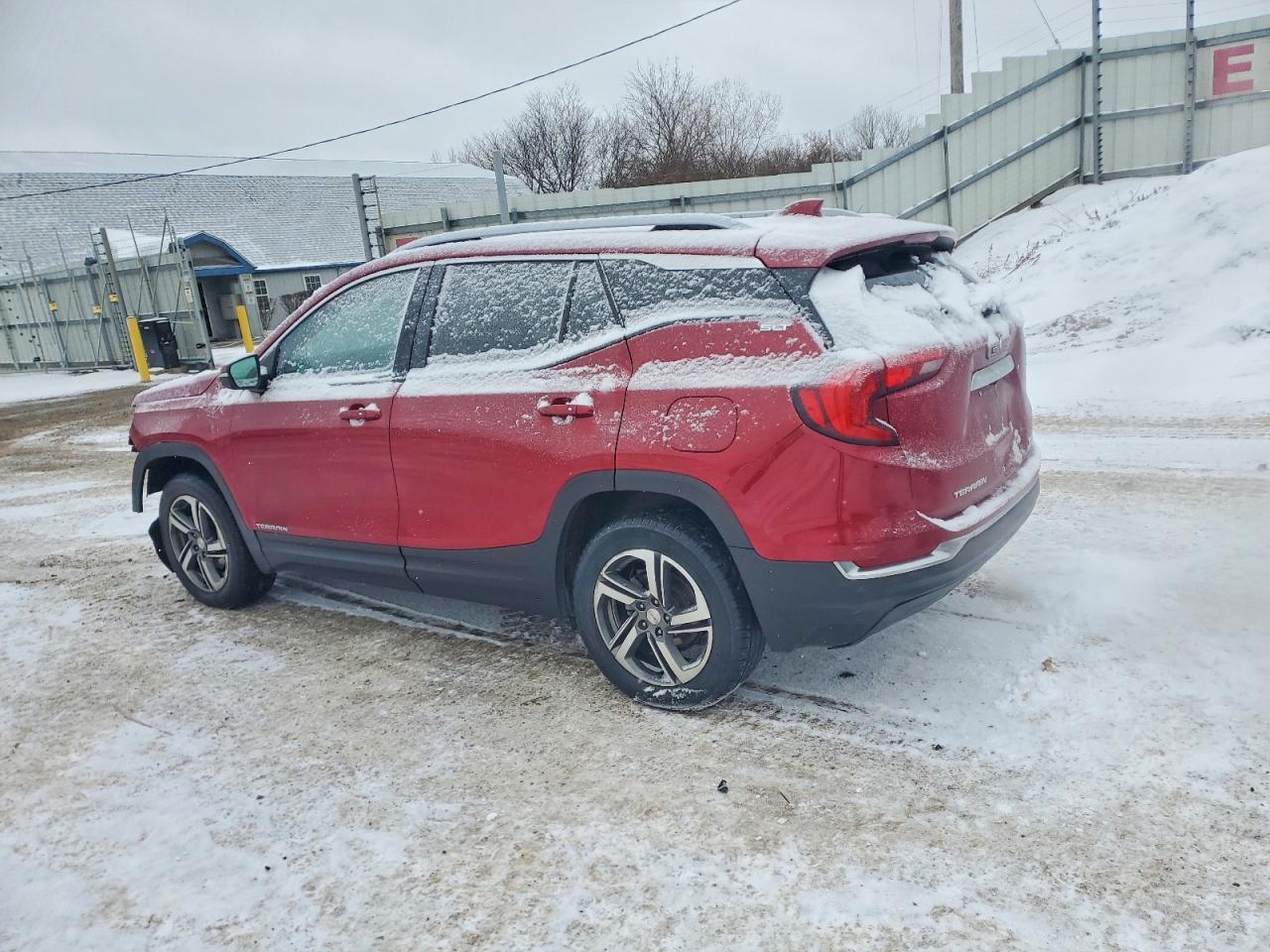 2020 GMC TERRAIN SLT photo 2