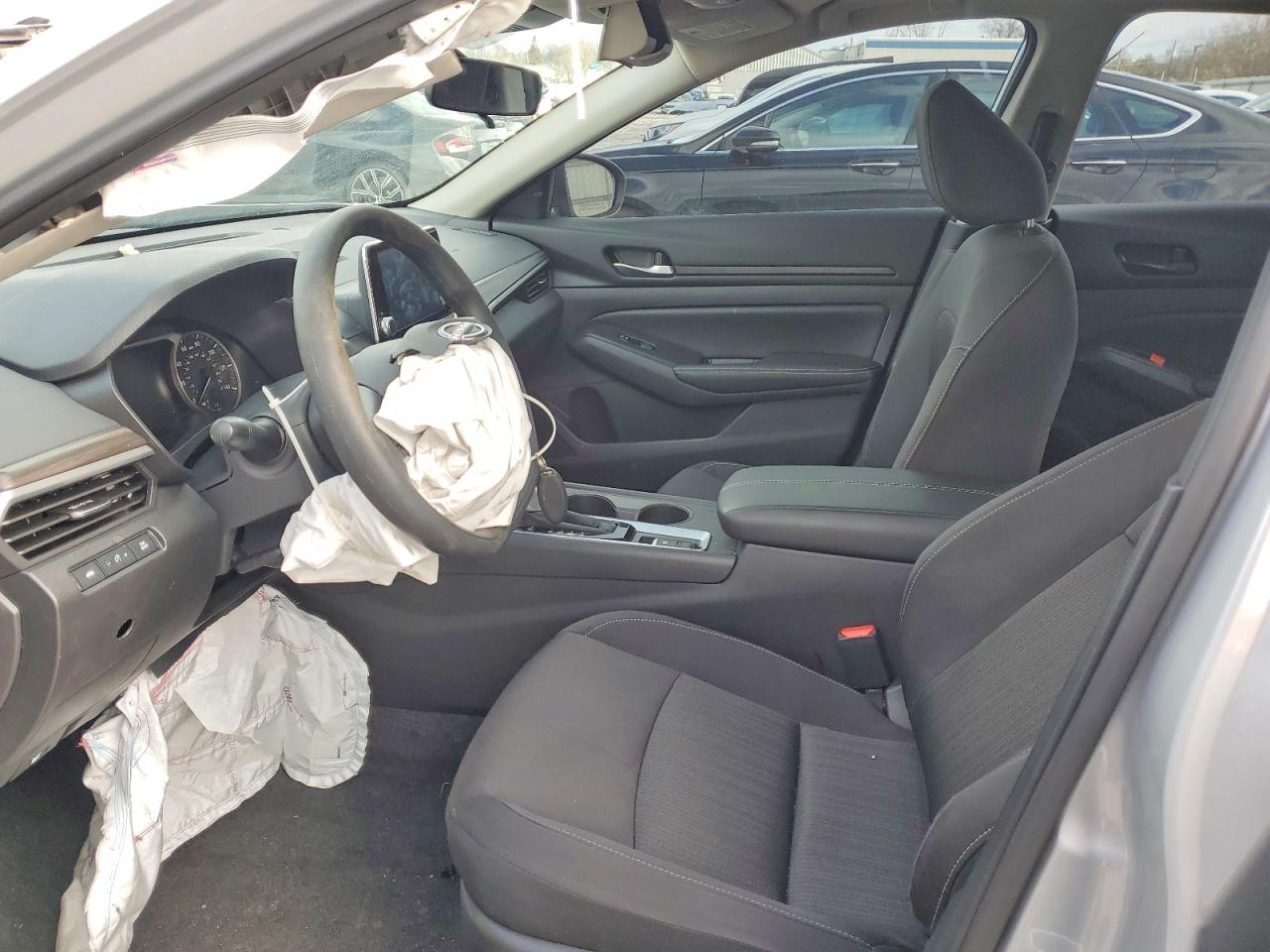 2025 NISSAN ALTIMA SV photo 7