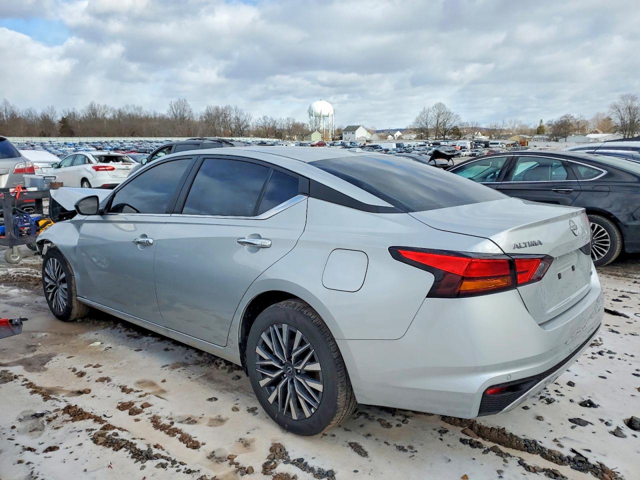 2025 NISSAN ALTIMA SV photo 2
