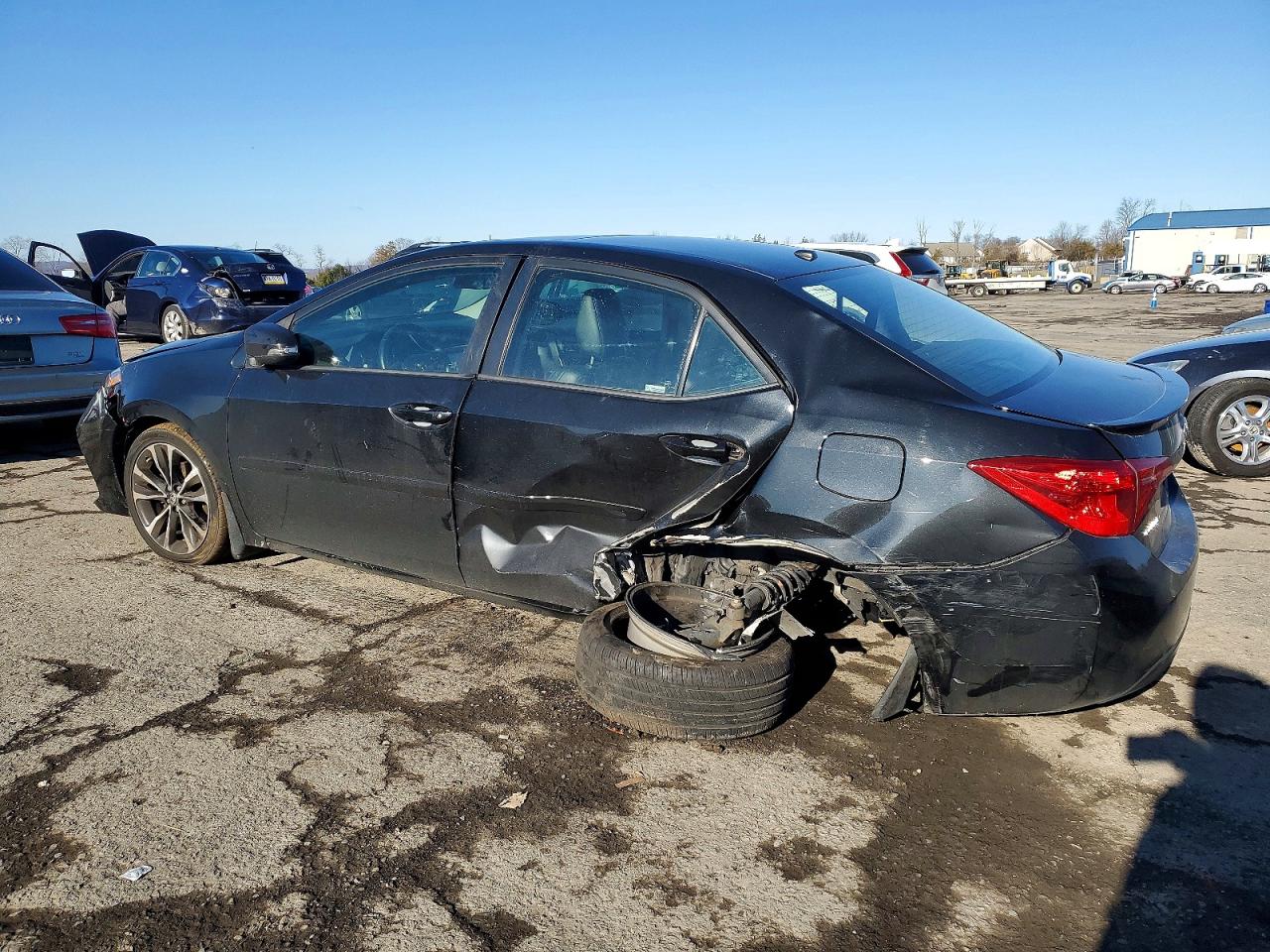 2019 TOYOTA COROLLA L photo 2