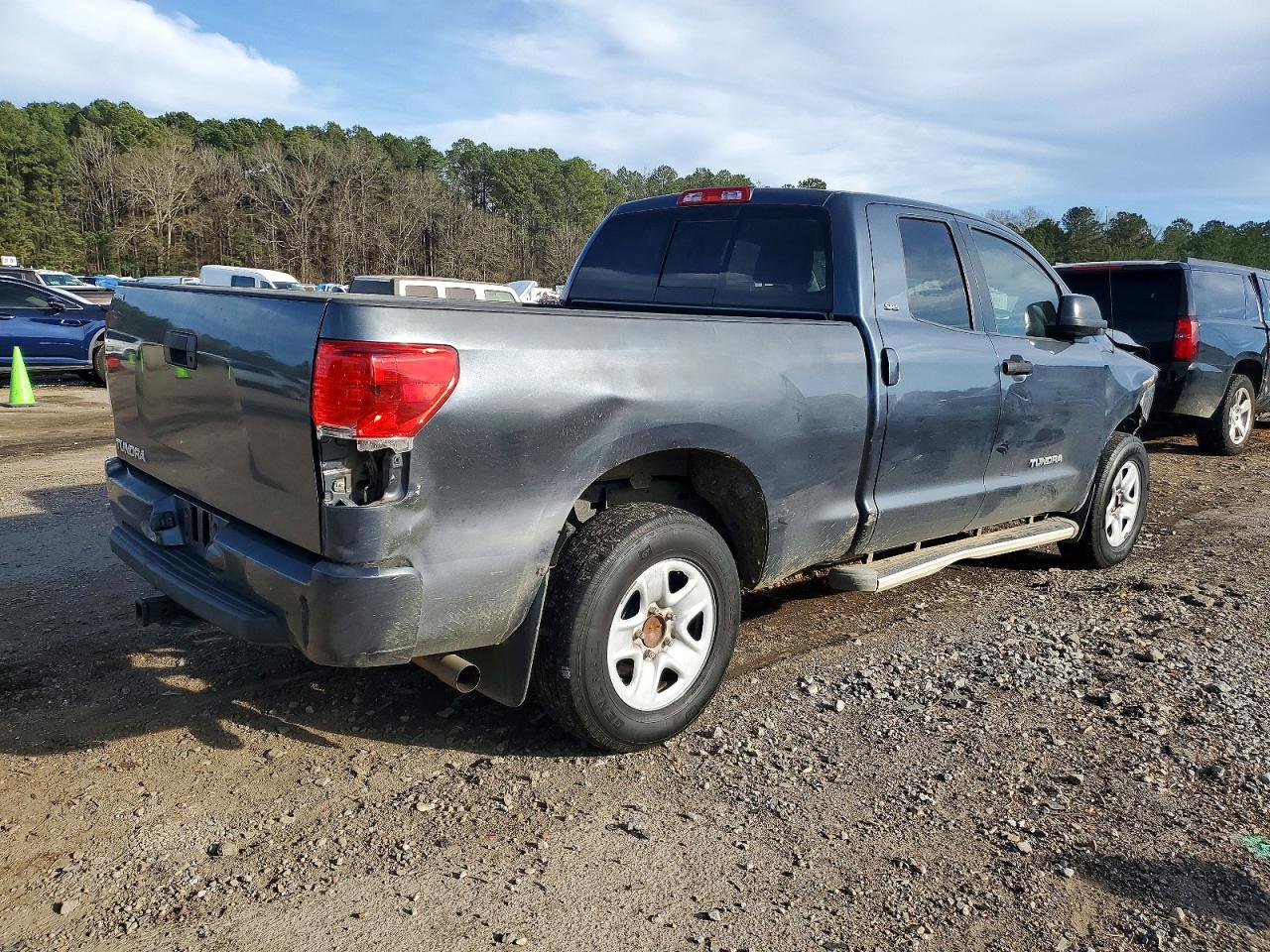2010 TOYOTA TUNDRA DOUBLE CAB SR5 photo 3