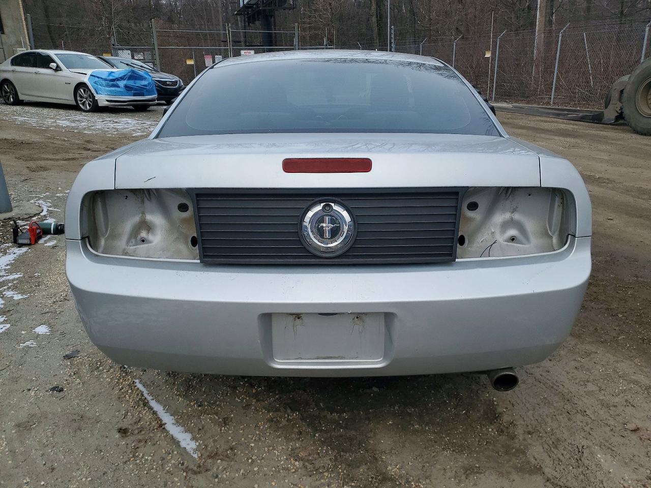 2007 FORD MUSTANG photo 6