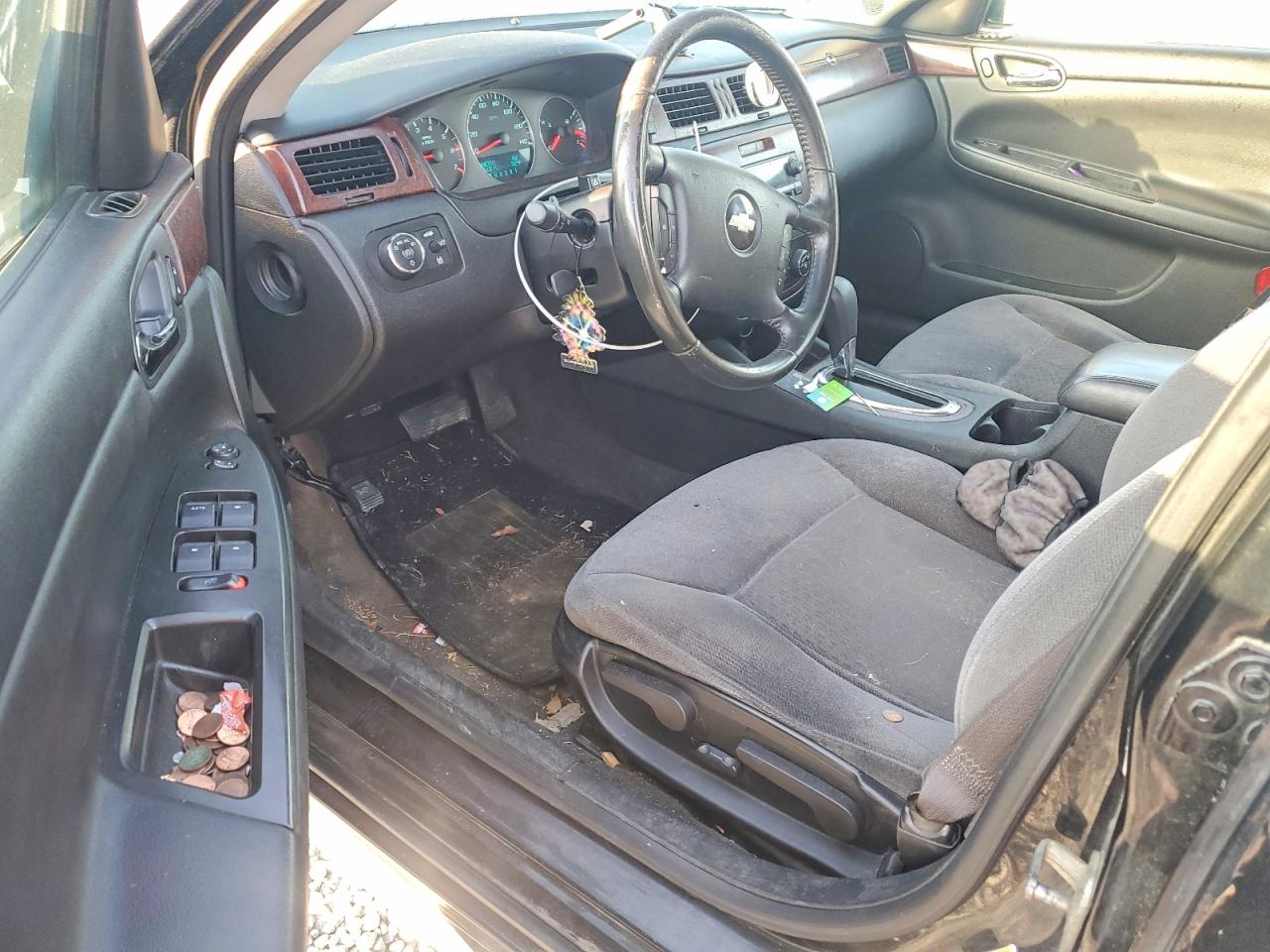 2010 CHEVROLET IMPALA LT photo 8