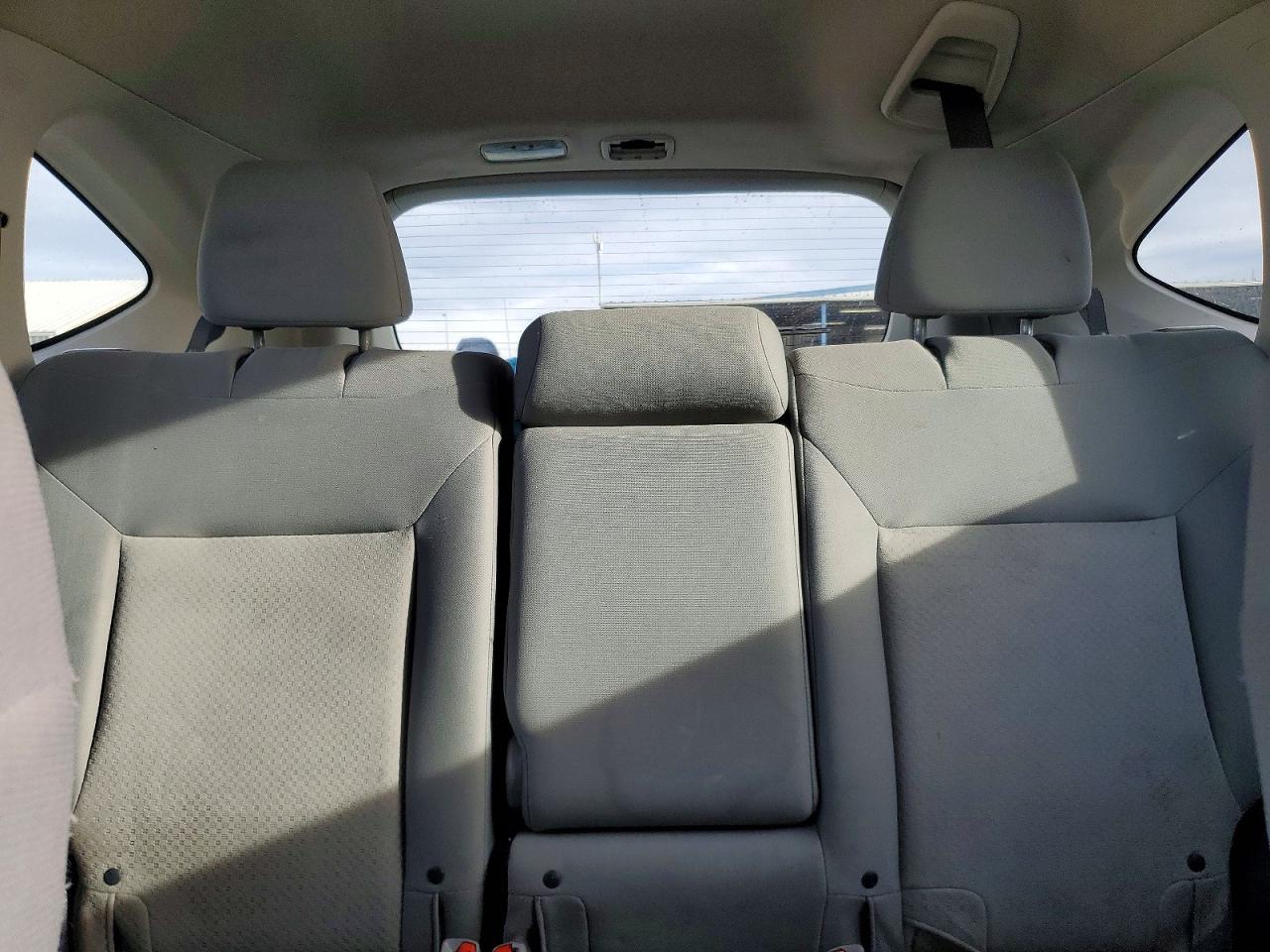 2016 HONDA CR-V LX photo 10