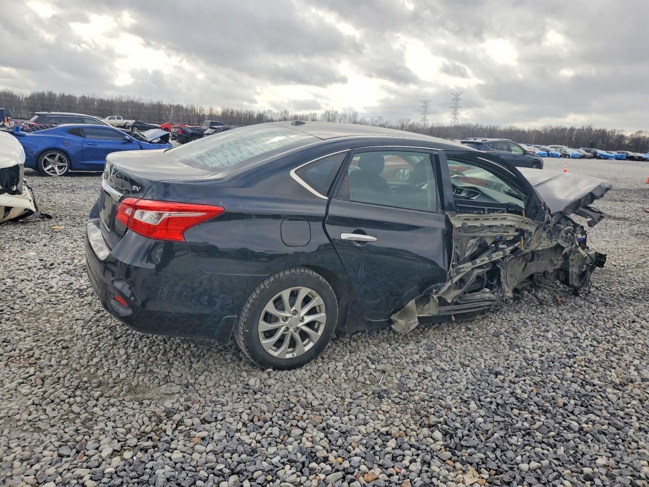 2019 NISSAN SENTRA S photo 3