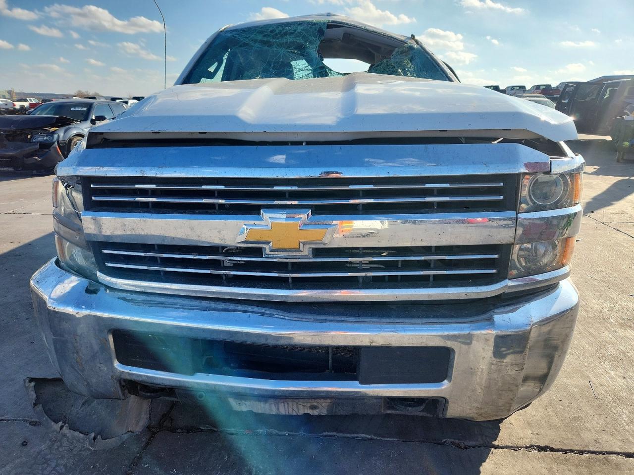 2015 CHEVROLET SILVERADO C2500 HEAVY DUTY photo 5
