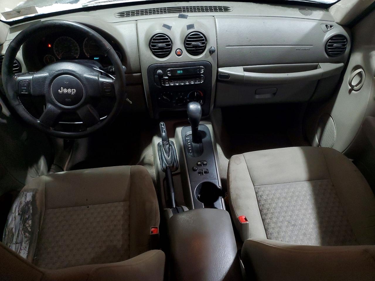 2005 JEEP LIBERTY SPORT photo 8
