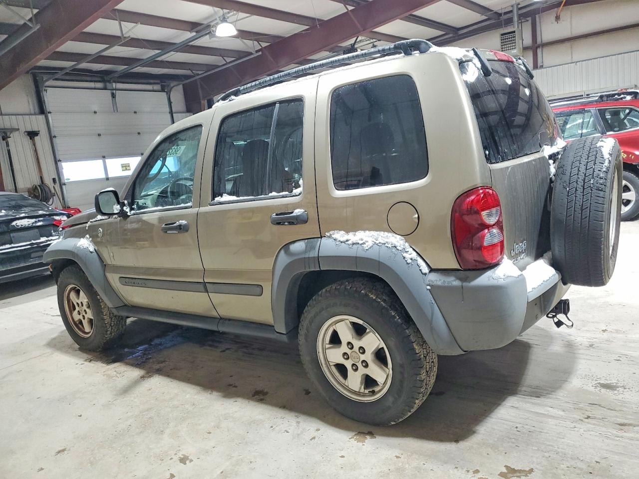 2005 JEEP LIBERTY SPORT photo 2