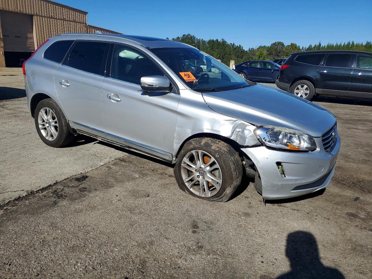 2016 VOLVO XC60 T5 PREMIER photo 4