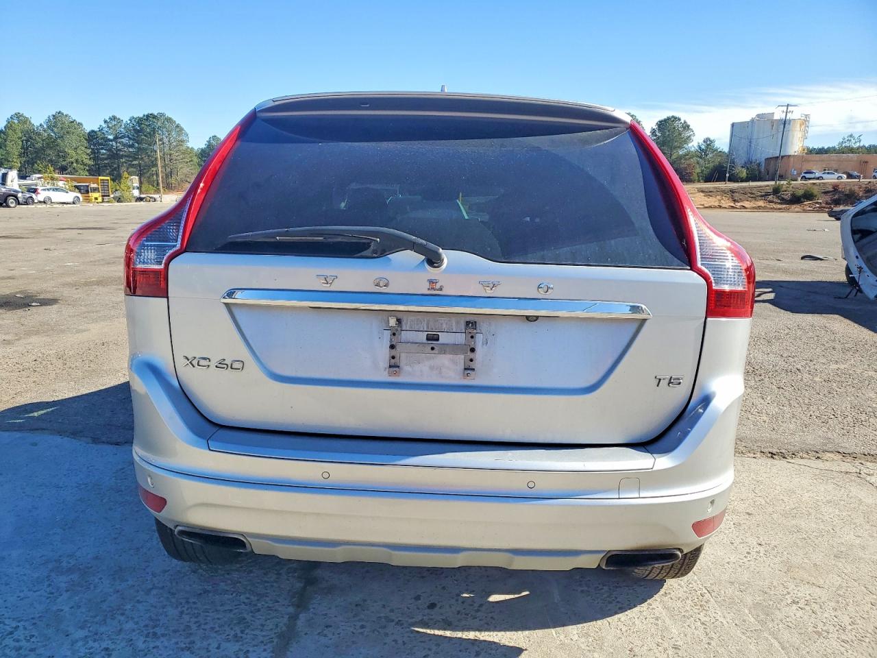 2016 VOLVO XC60 T5 PREMIER photo 6
