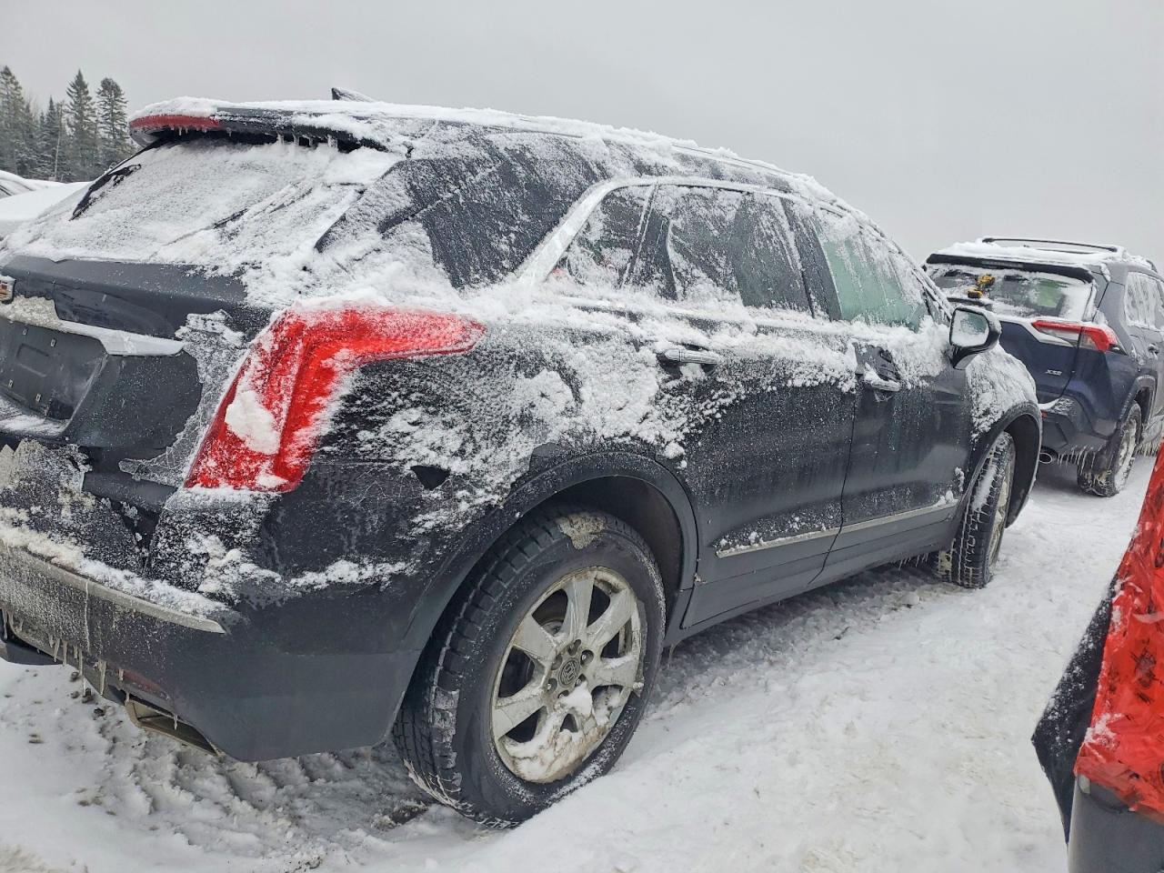 2017 CADILLAC XT5 LUXURY photo 3