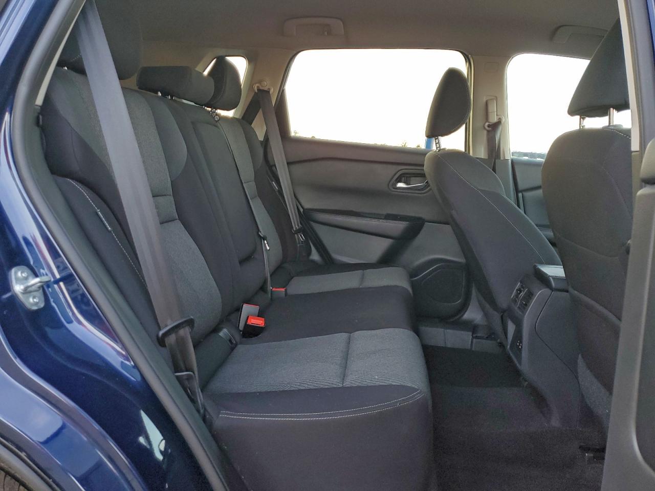 2024 NISSAN ROGUE SV photo 11
