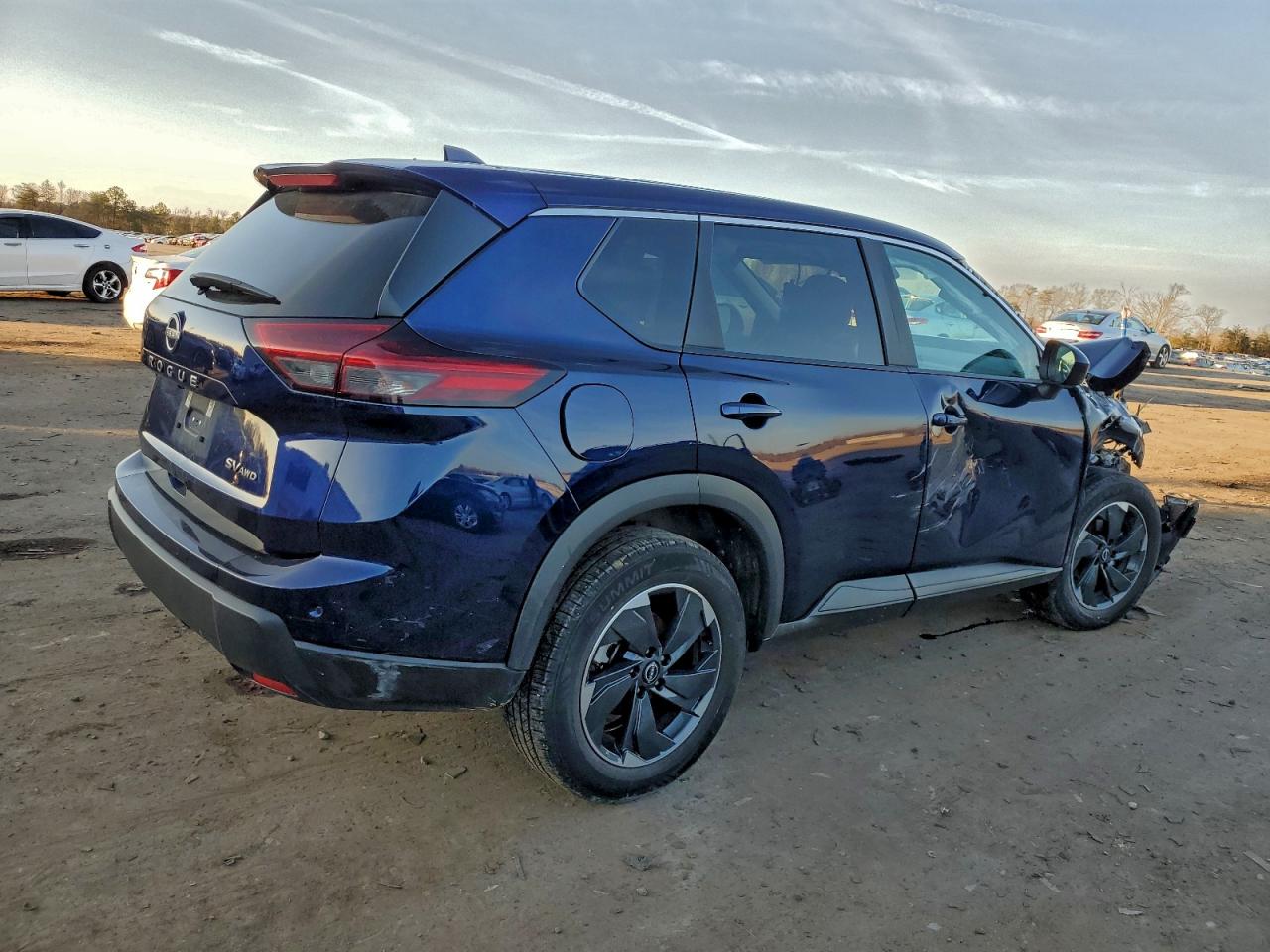 2024 NISSAN ROGUE SV photo 3