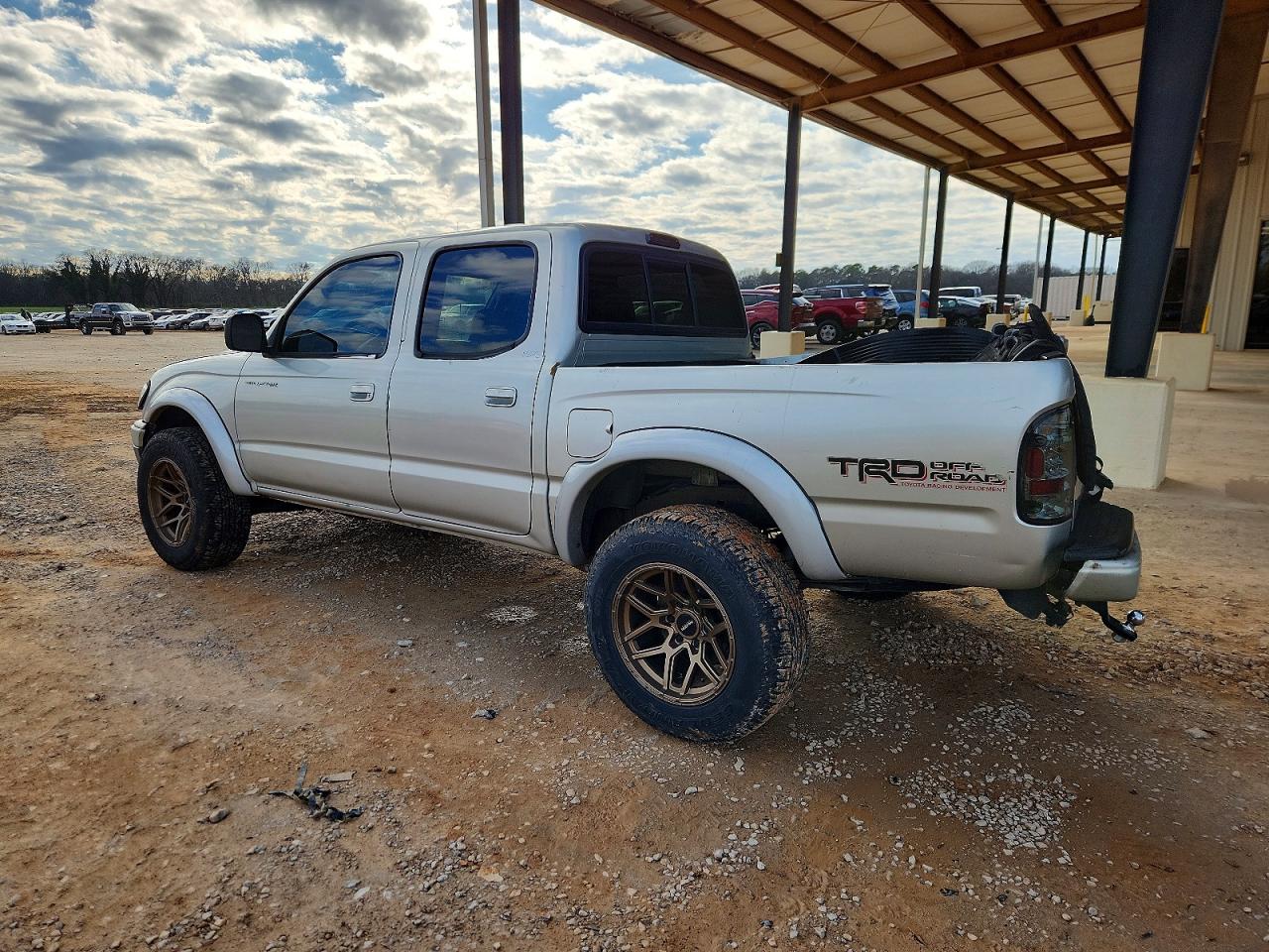2004 TOYOTA TACOMA DOUBLE CAB PRERUNNER photo 2