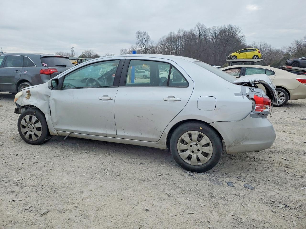 2007 TOYOTA YARIS photo 2