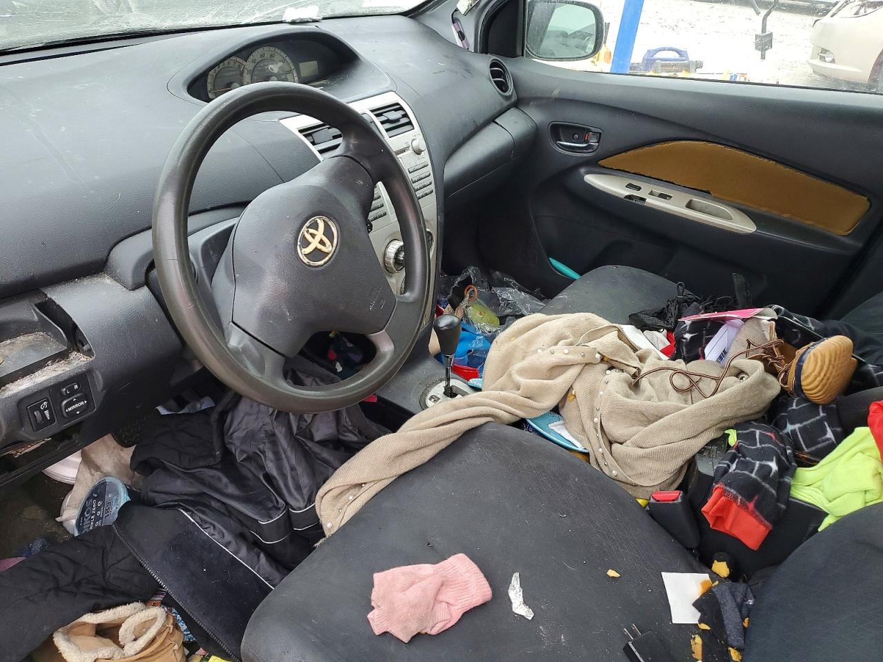 2007 TOYOTA YARIS photo 8