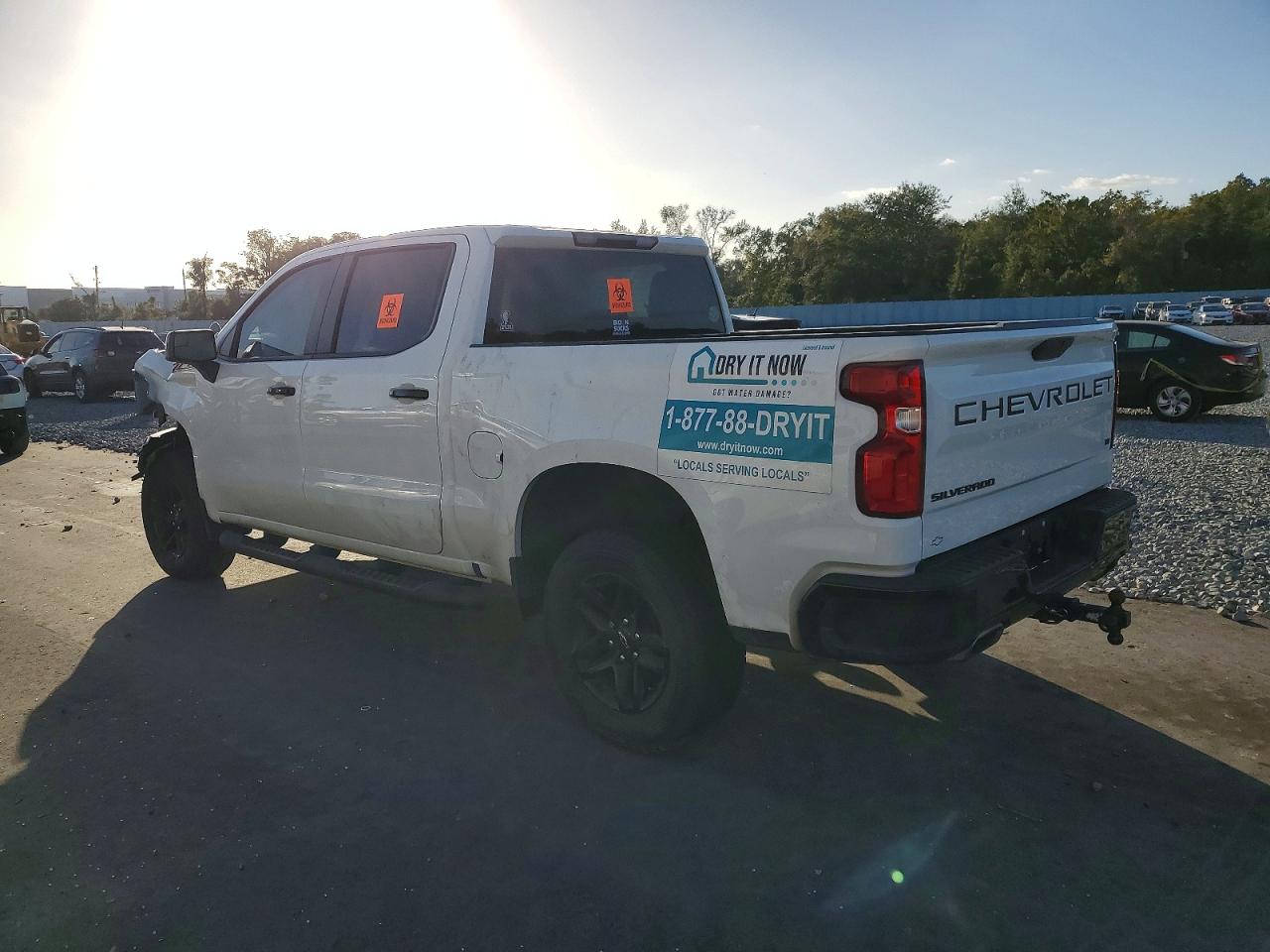 2021 CHEVROLET SILVERADO K1500 LT TRAIL BOSS photo 2