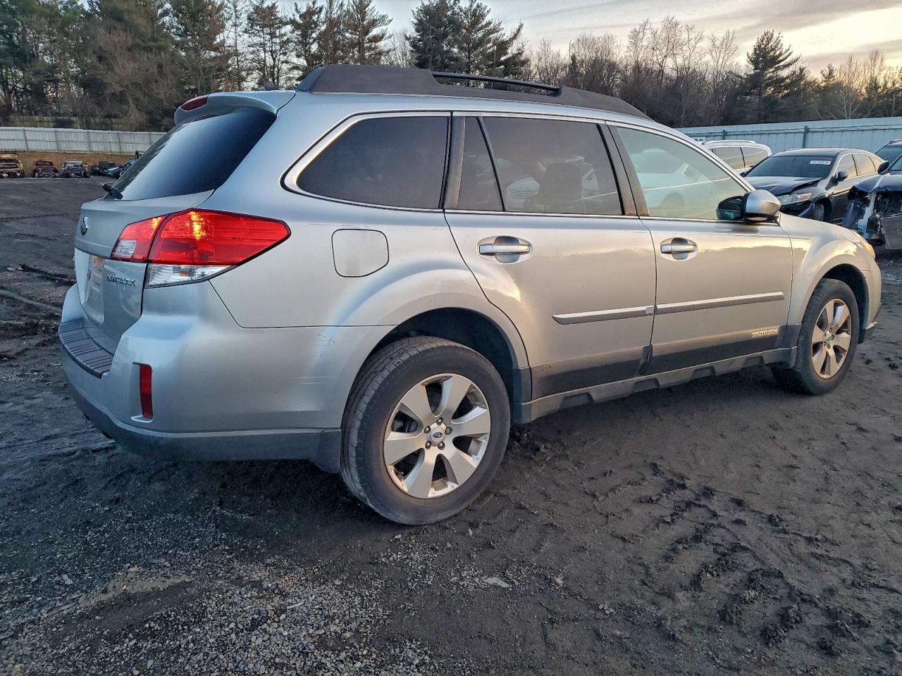 2012 SUBARU OUTBACK 2.5I LIMITED photo 7