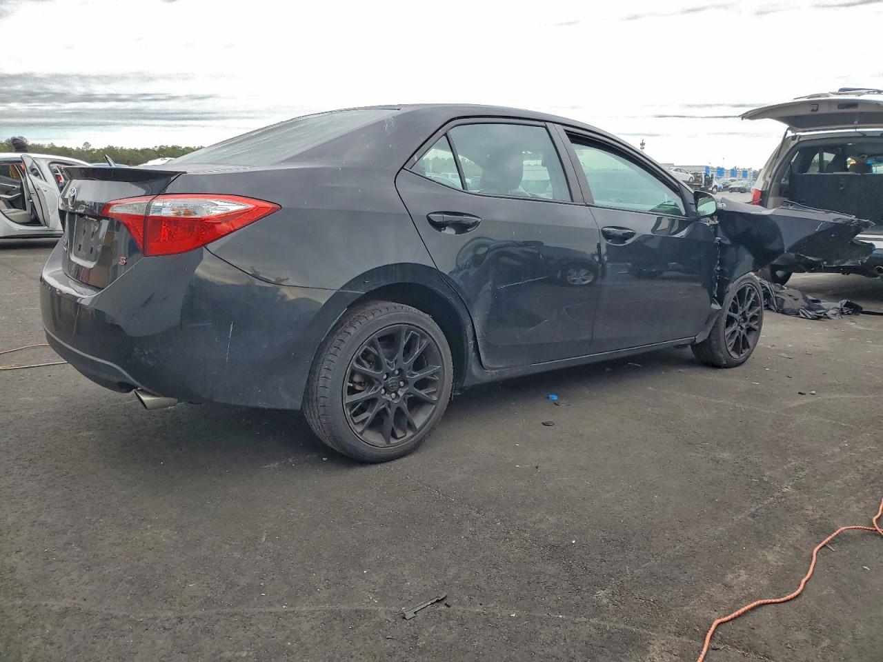 2016 TOYOTA COROLLA L photo 5