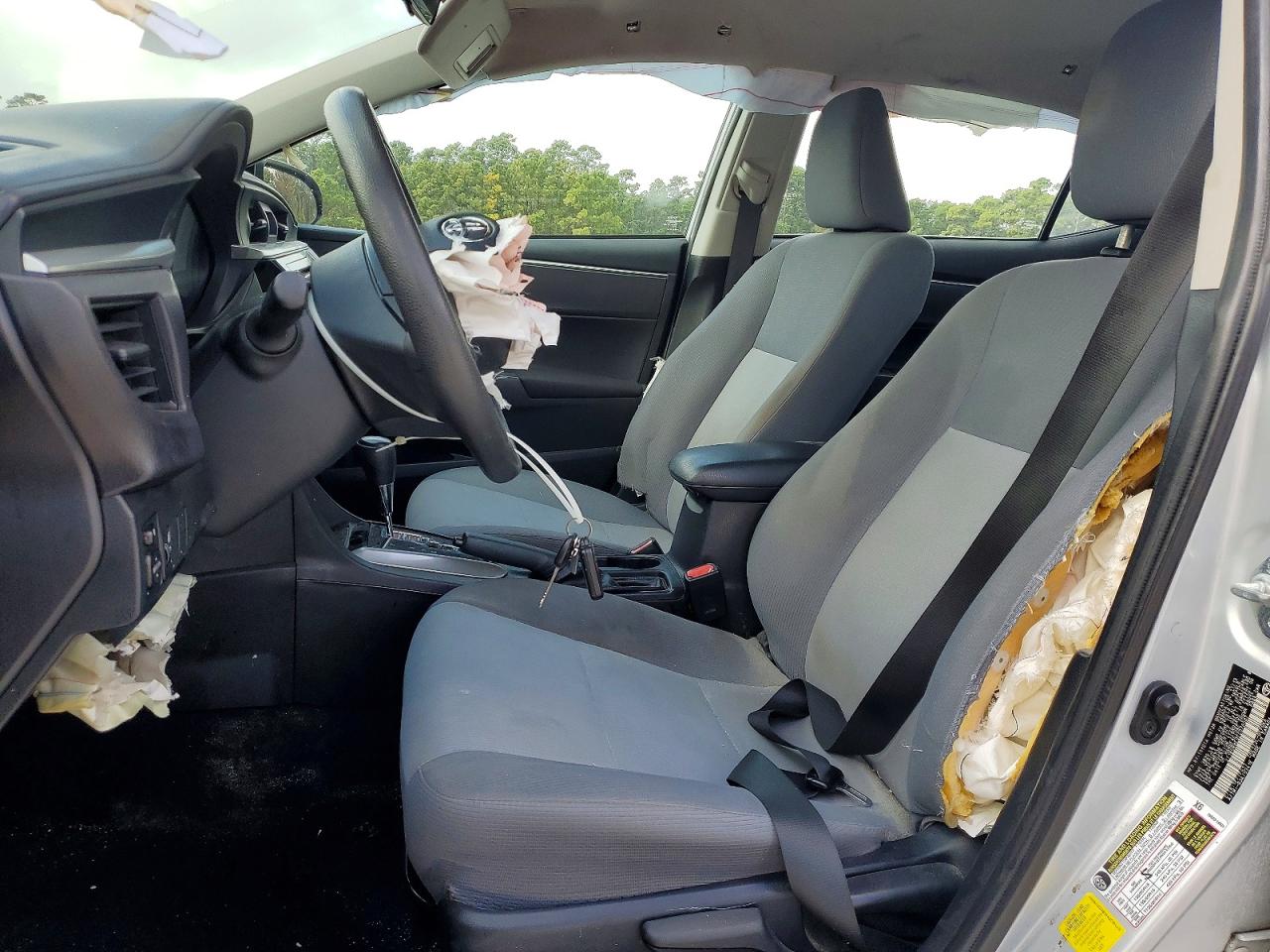 2014 TOYOTA COROLLA L photo 7