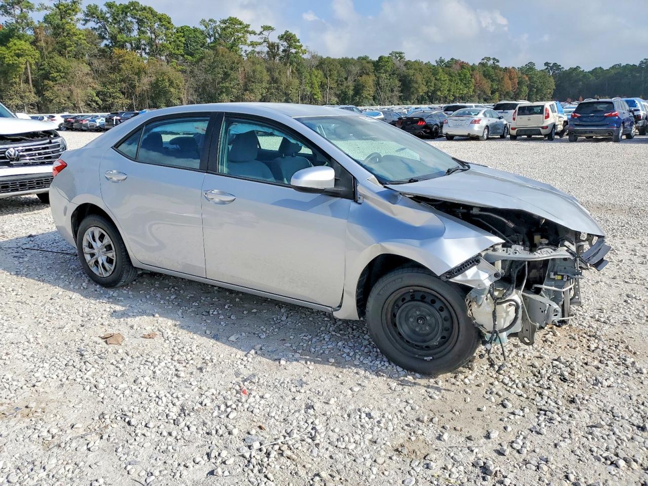 2014 TOYOTA COROLLA L photo 4