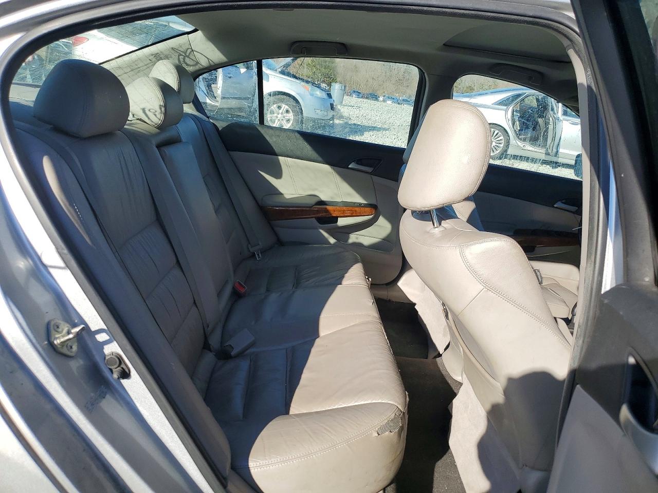 2012 HONDA ACCORD EXL photo 28
