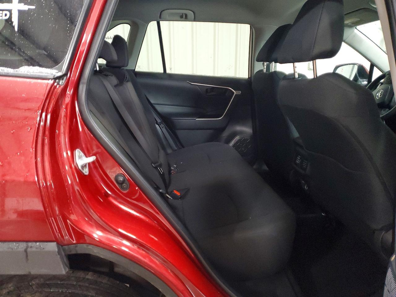 2024 TOYOTA RAV4 LE photo 11